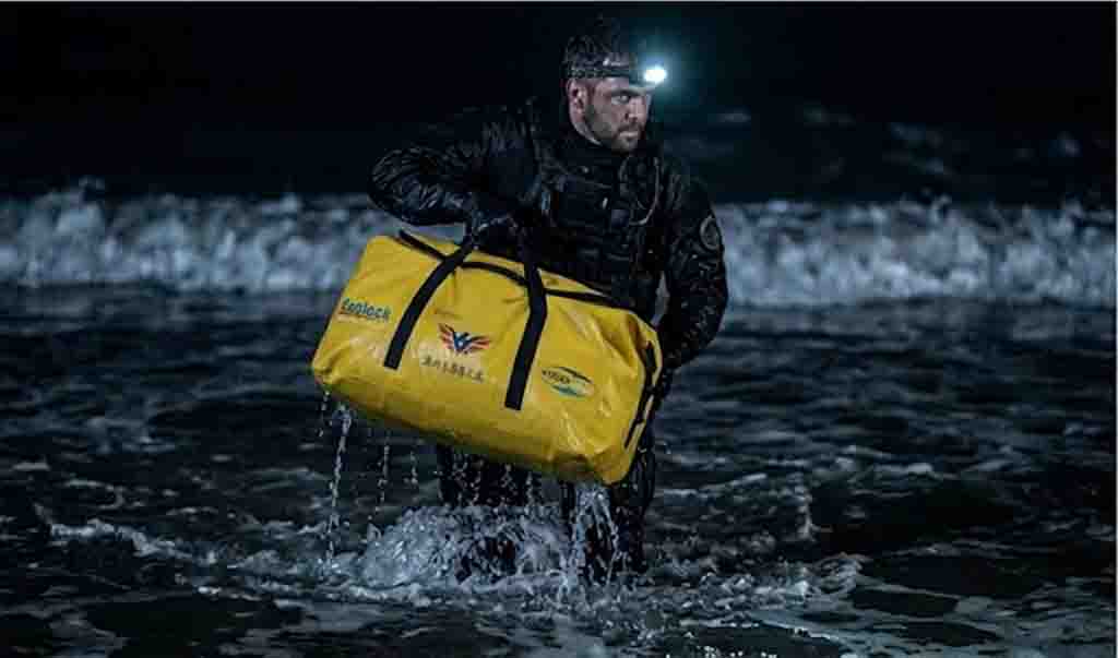 Mission-Critical Waterproofing: Engineering Tactical at SAR Dry Bags para sa Zero-Failure Scenario