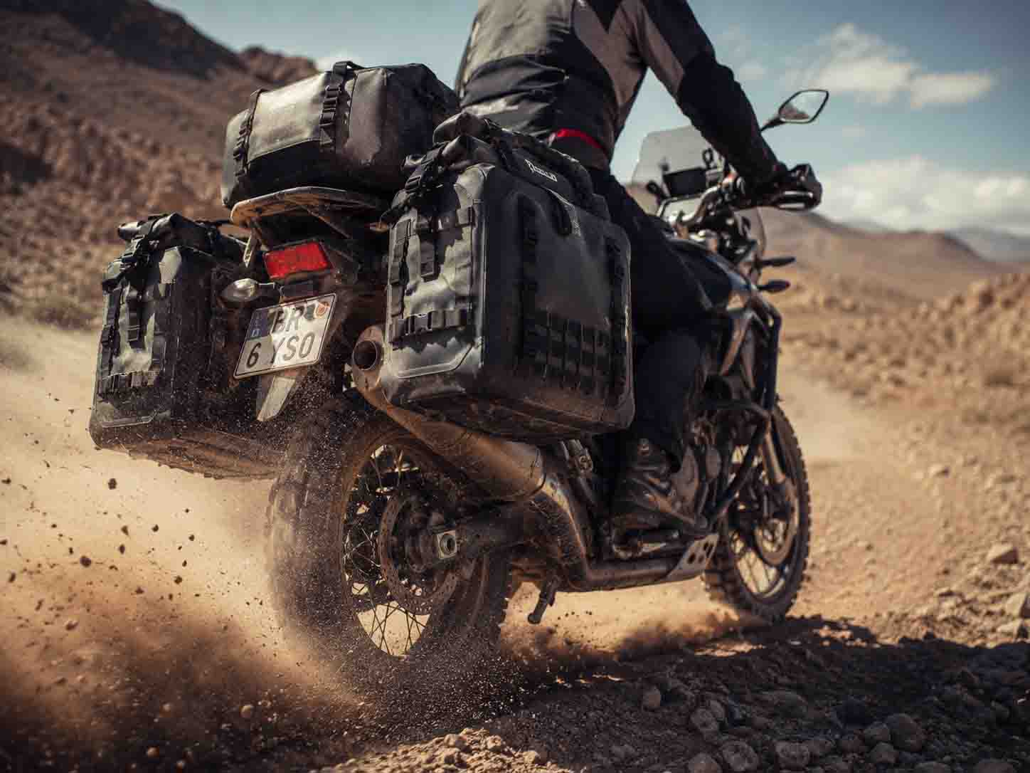 Engineering for the Extremes: OEM Waterproof Motorcycle Luggage na Nakaligtas sa Pagbangga