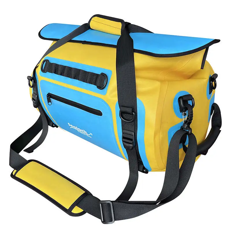 Hindi tinatagusan ng tubig na bag para sa pag -kayak